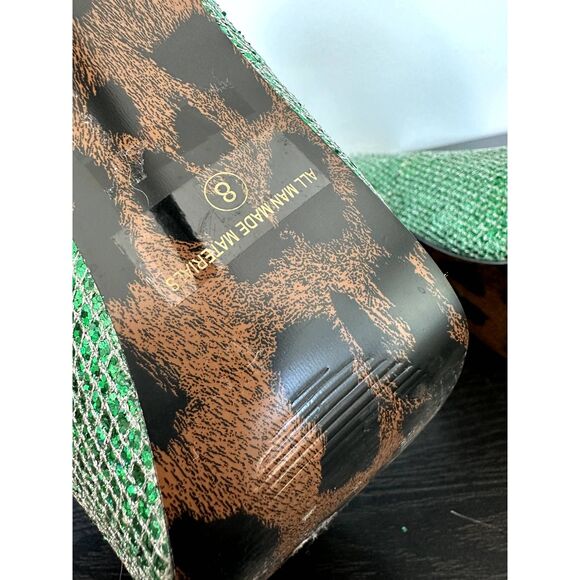 Bettie Page Green Platform Heels - Picture 6 of 16